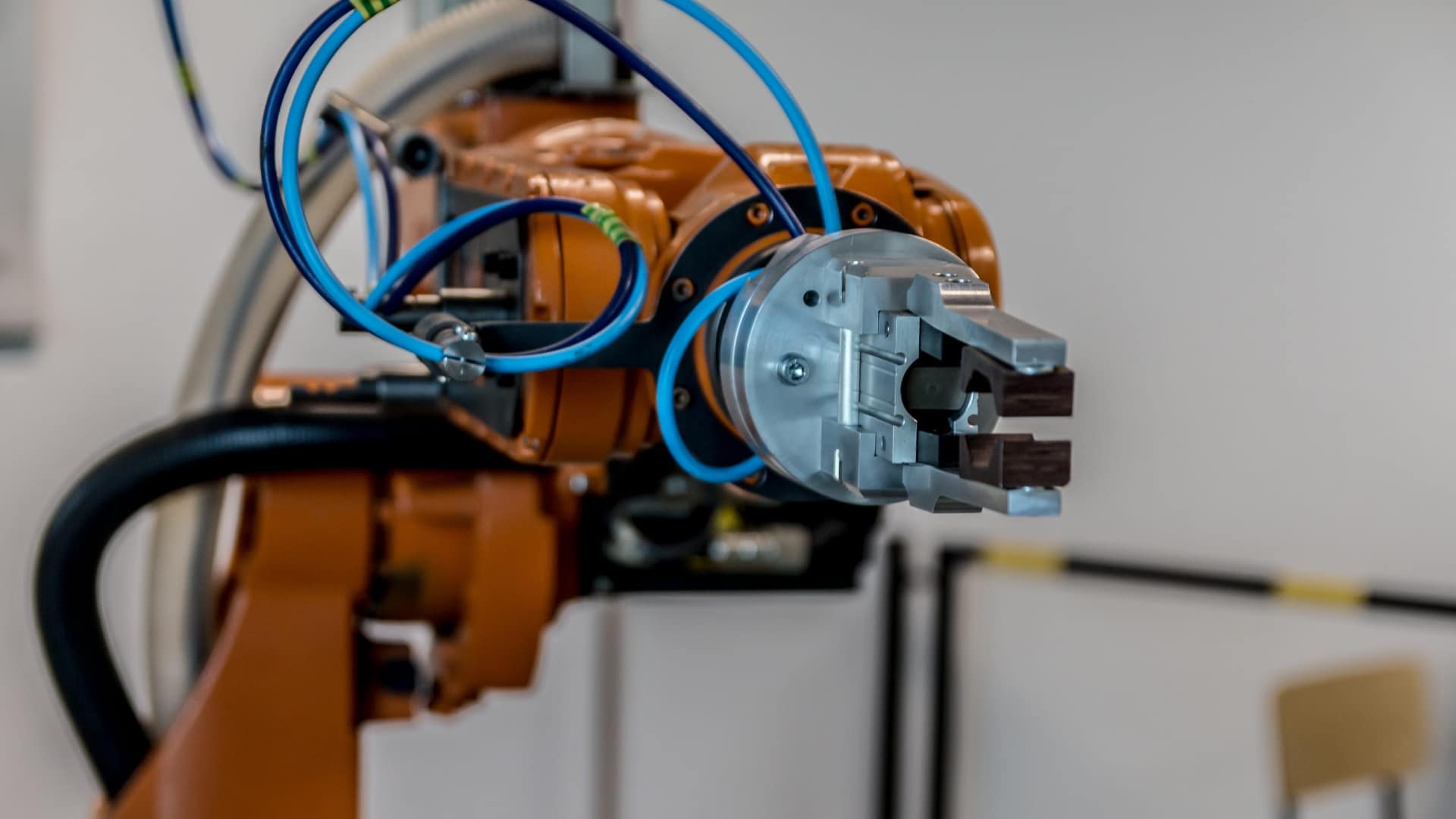 Robotica nella produzione flessibile, da Horizon 2020 una call per assegnare 248 mila euro a 15 progetti europei